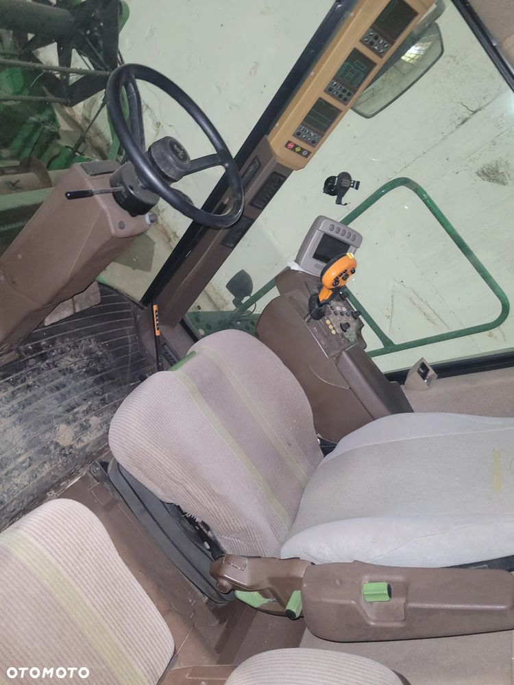 John Deere T550 - 10