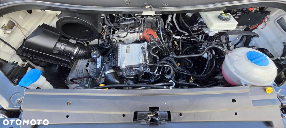 Volkswagen CRAFTER 2,0 TDI 177 KONNY ŚREDNIAK WYSOKI KLIMA WEBASTO GWARANCJA - 17