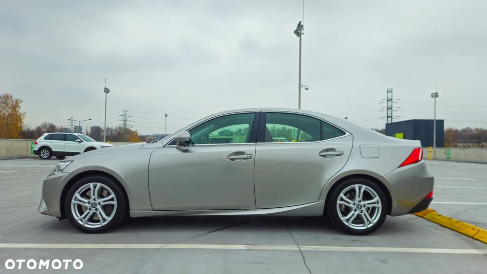 Lexus IS 200t Elite - 4