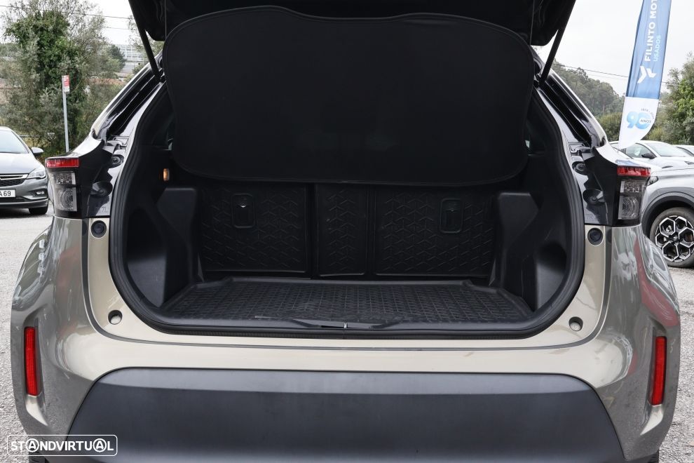 Toyota Yaris Cross 1.5 HDF Luxury - 18
