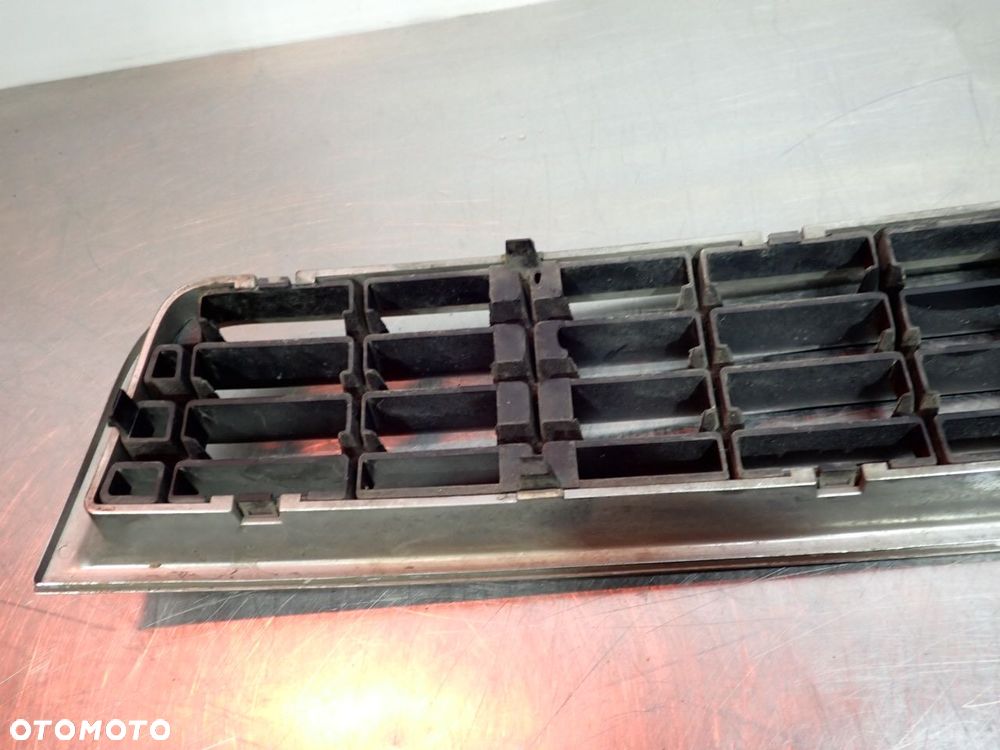 KRATKA ZDERZAKA PRZÓD AUDI A4 B6 8E0807647 - 7