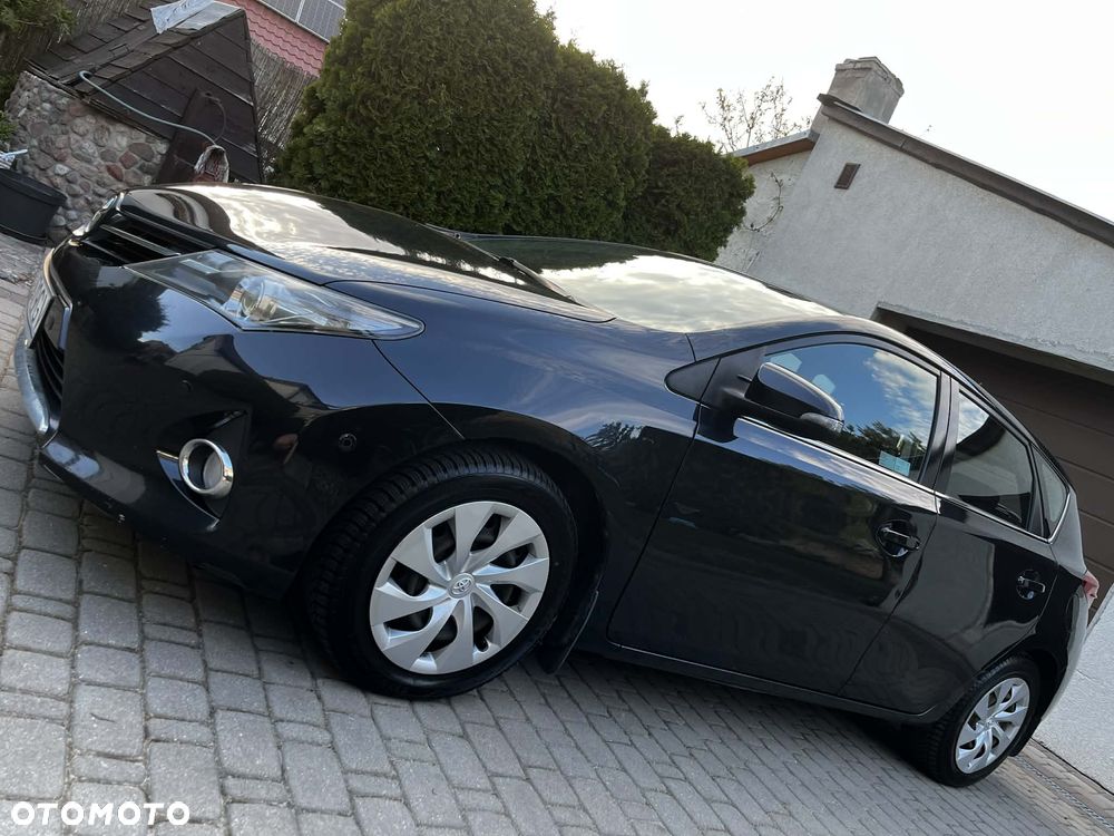 Toyota Auris 1.6 Premium + - 4