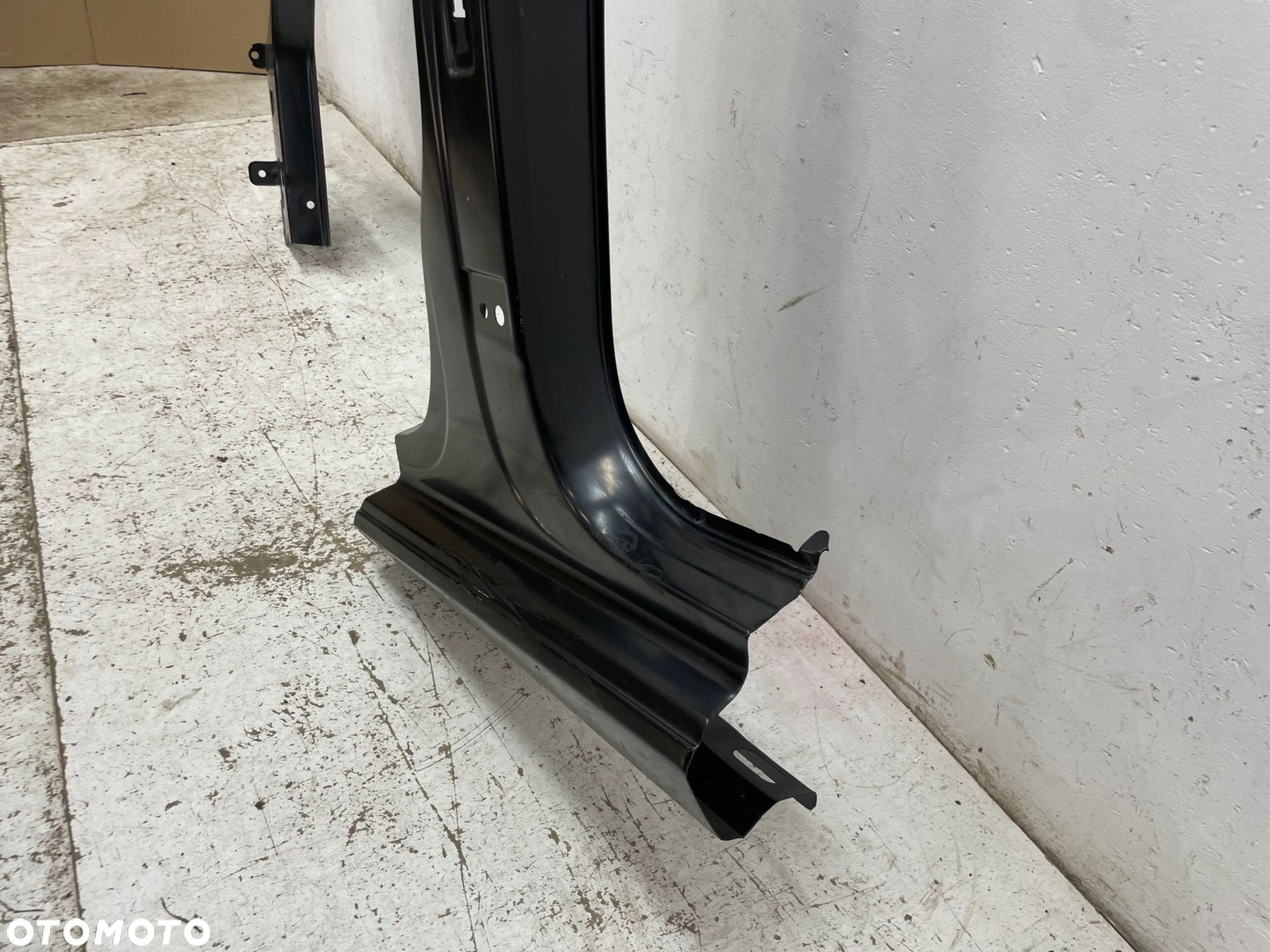 SŁUPEK POSZYCIE PRÓG LEWY SŁUPEK VW GOLF VIII 5H4 - 5