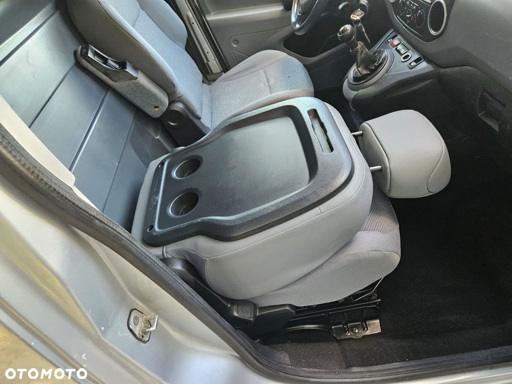 Peugeot Partner - 11