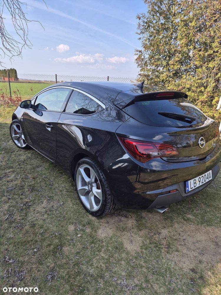 Opel Astra 1.6 Turbo Sport - 2