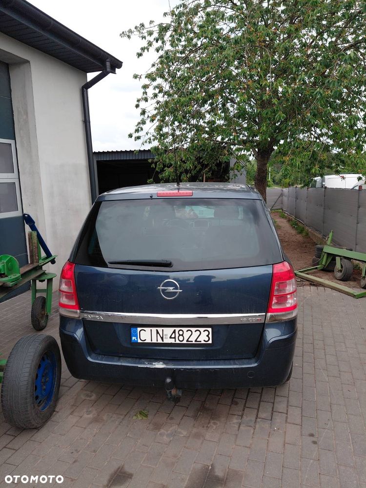 Opel Zafira - 2