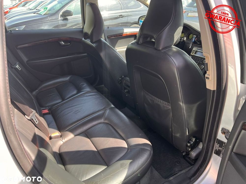 Volvo V70 2.4D Momentum - 39