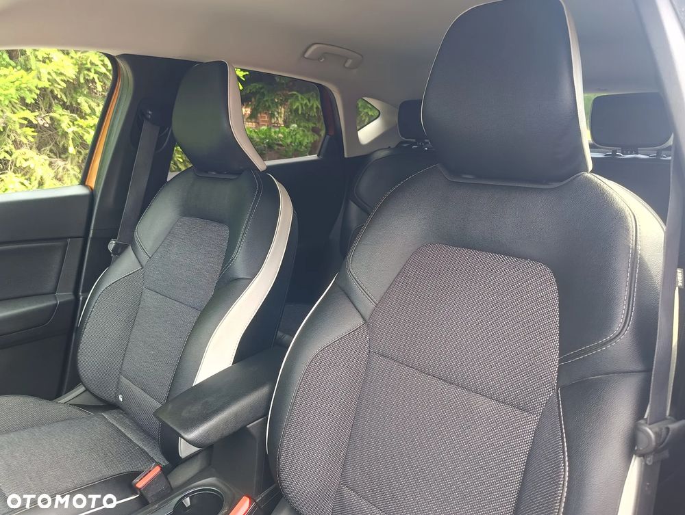 Renault Captur TCe Mild Hybrid 140 GPF TECHNO - 22