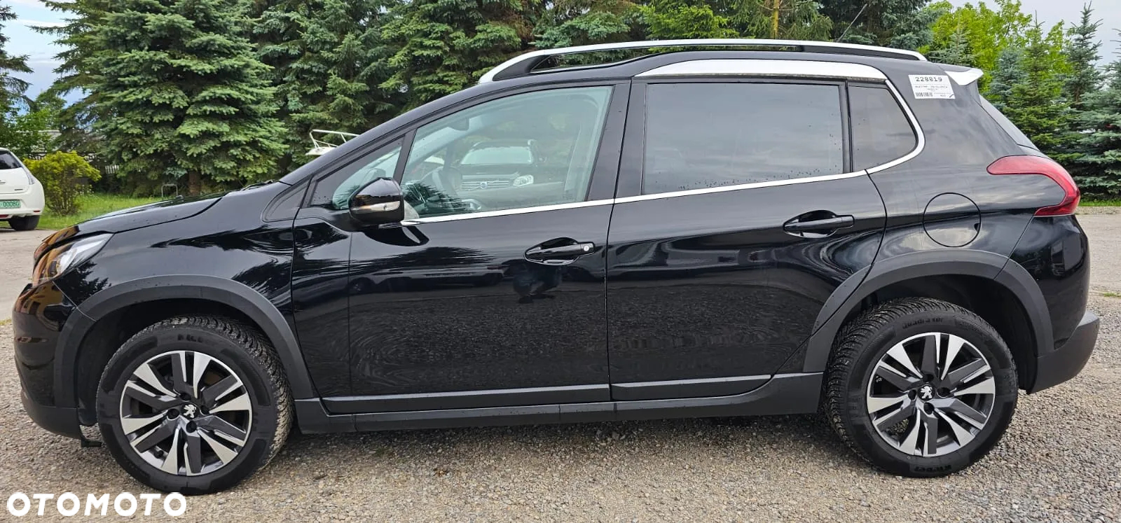 Peugeot 2008 1.5 BlueHDi Allure - 4
