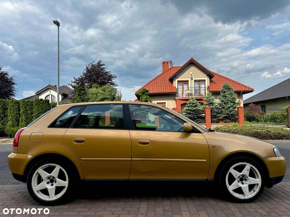 Audi A3 Sportback 1.8T Attraction - 2