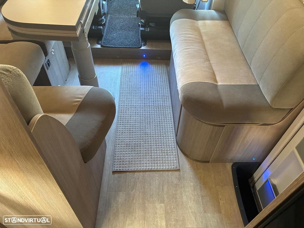 Ford Trigano Chausson - 16