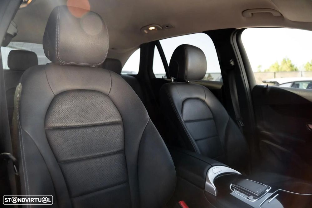 Mercedes-Benz GLC 300 de 4Matic - 29