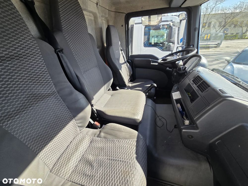 MAN TGL 12.240 - 4