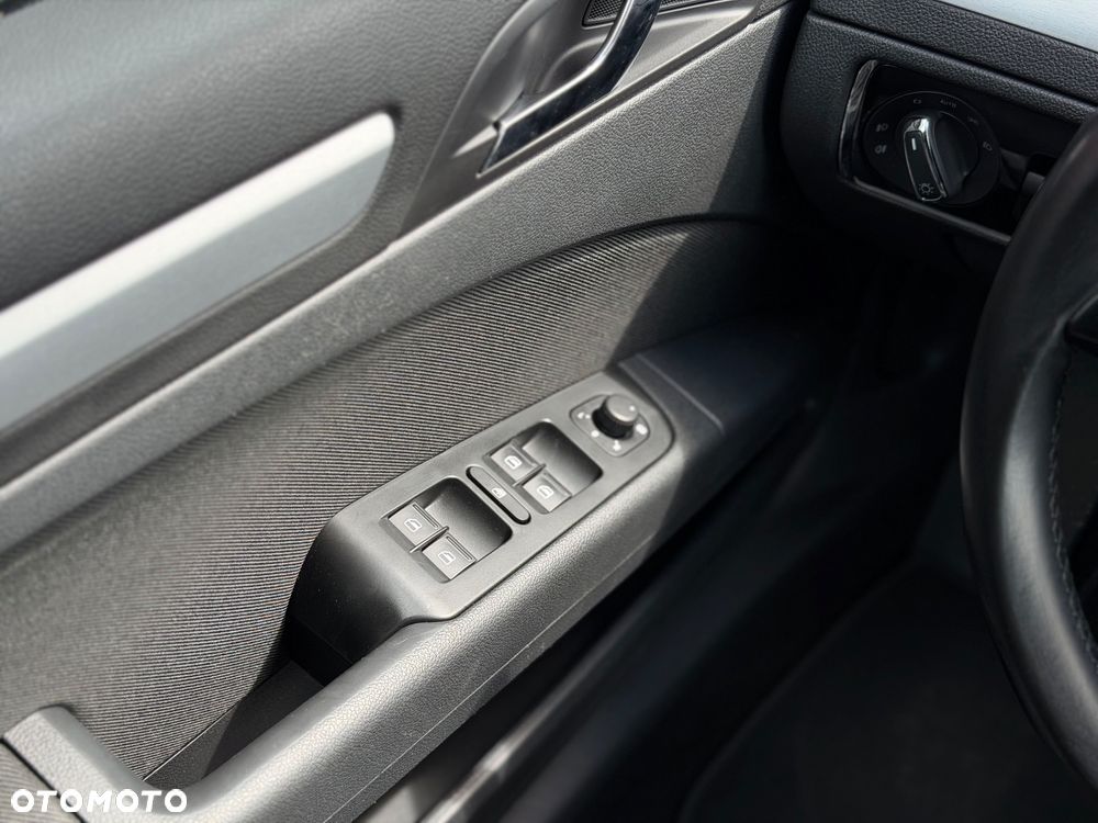 Skoda Superb 2.0 TDI DSG Ambition - 19