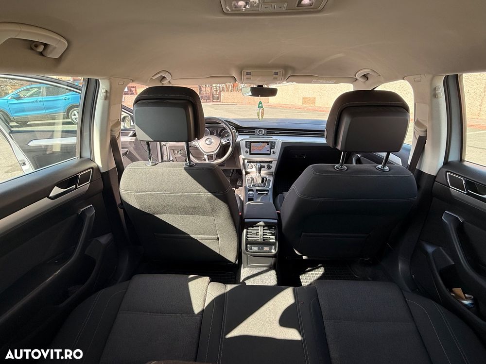 Volkswagen Passat 2.0 TDI DSG Comfortline - 6
