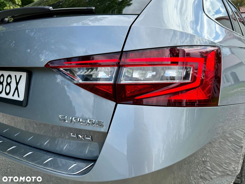 Skoda Superb 2.0 TSI 4x4 L&K DSG - 9