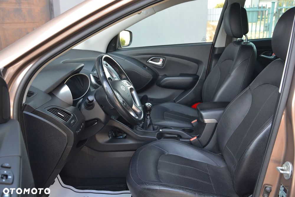 Hyundai ix35 2.0 CRDi 4WD Premium - 10