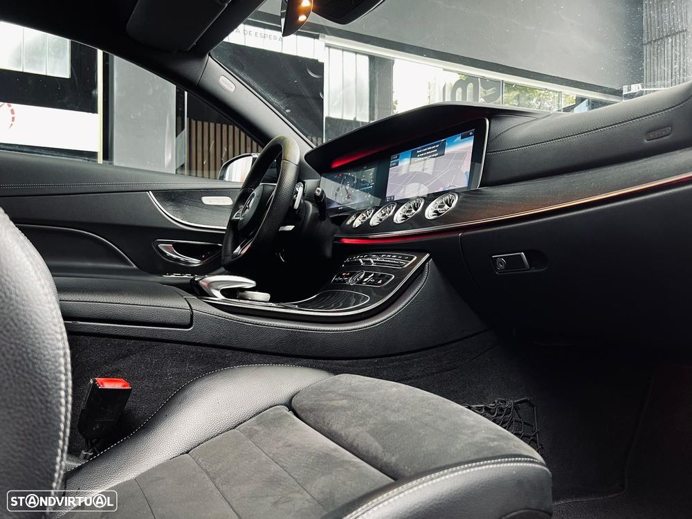 Mercedes-Benz E 220 d AMG Line - 18
