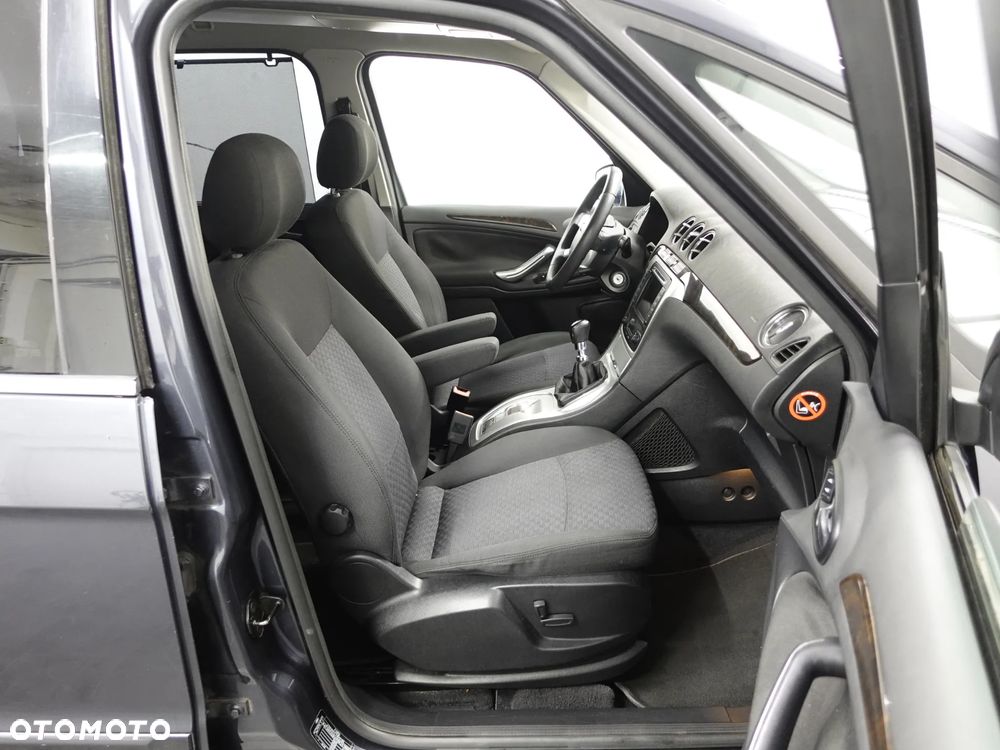 Ford Galaxy 2.0 TDCi Ghia - 26