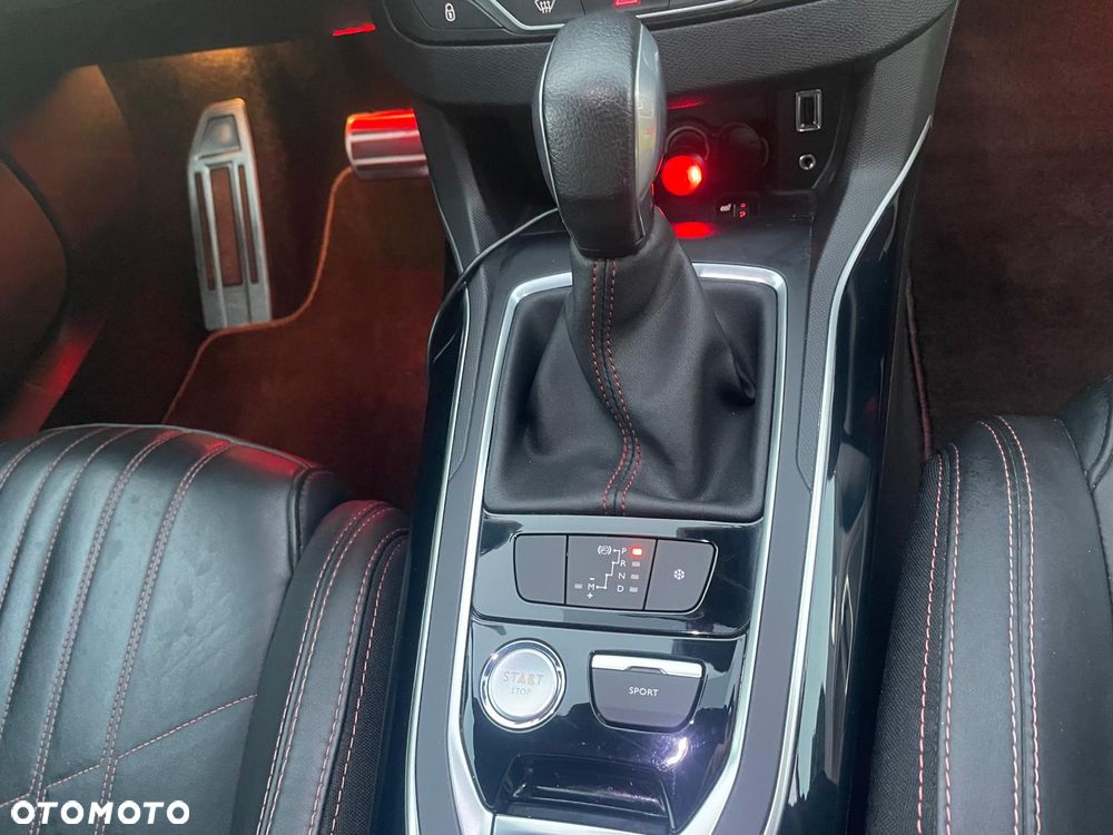 Peugeot 308 BlueHDi 180 EAT6 GT - 27