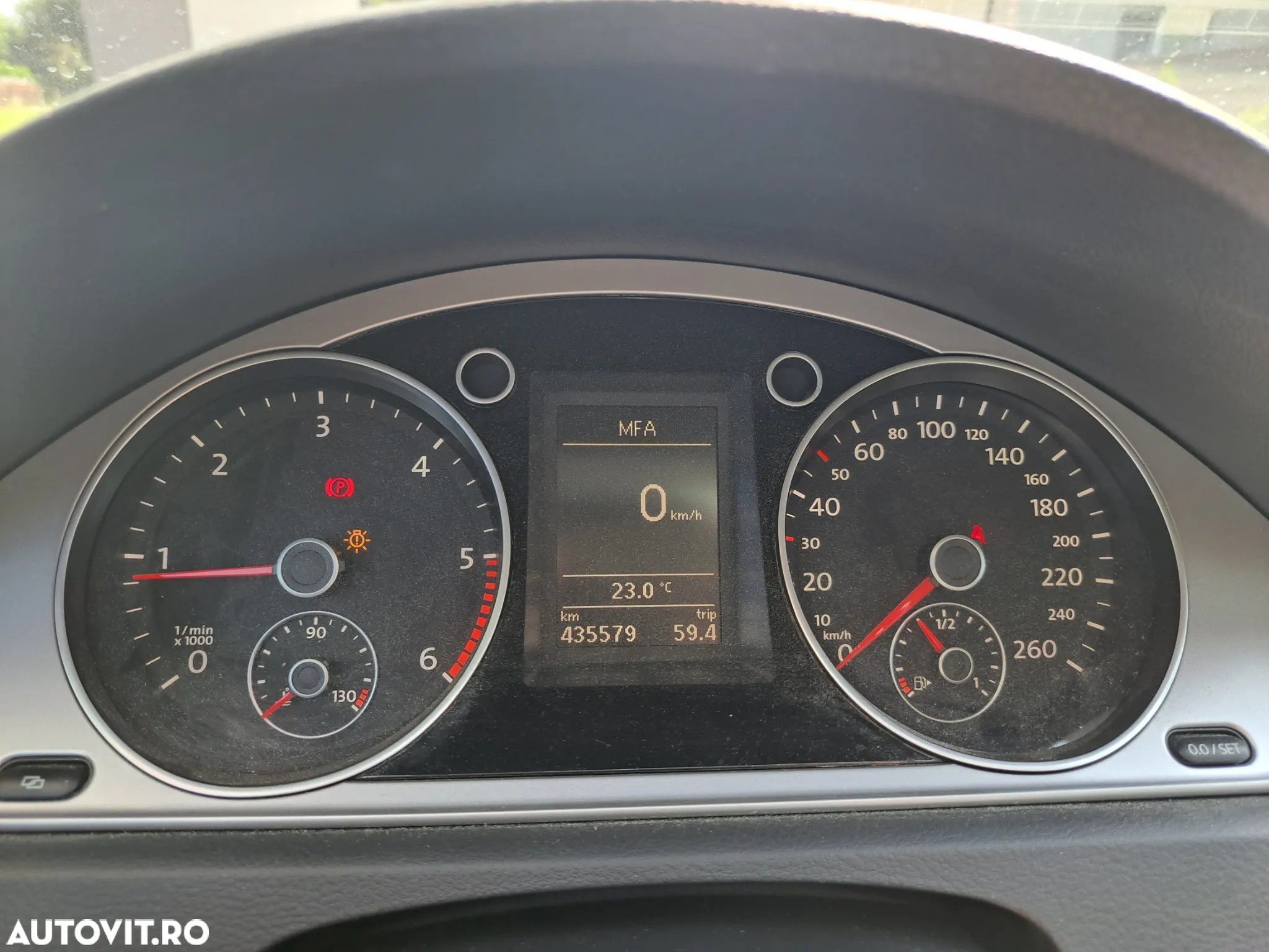 Volkswagen Passat Variant 2.0 TDI 4Motion BlueMotion Technology Business Edition - 14