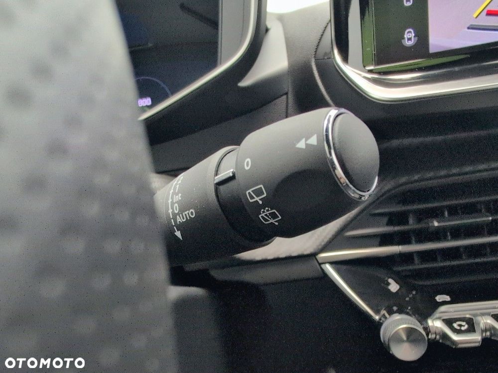 Peugeot 2008 1.2 PureTech GT S&S EAT8 - 18