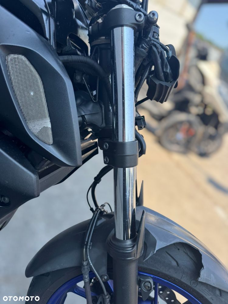 Yamaha MT - 12