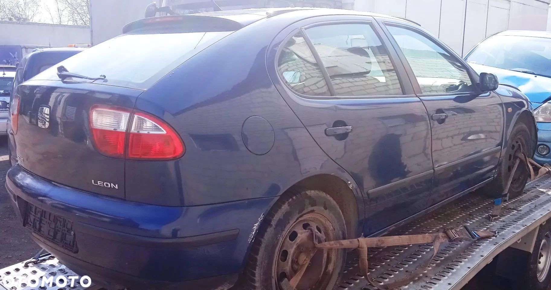 Na części Seat Leon 1.4 16V silnik AXP skrzynia FSQ lak. LB5N maska klapa zderzak błotnik drzwi zawieszenie fotele deska - 1