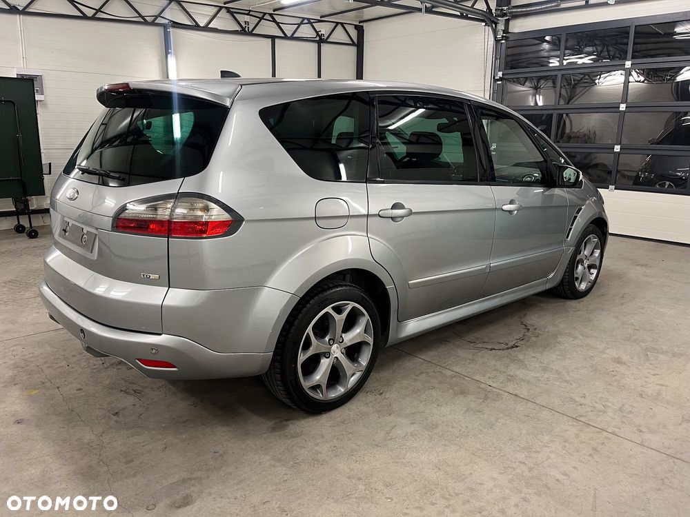 Ford S-Max - 6
