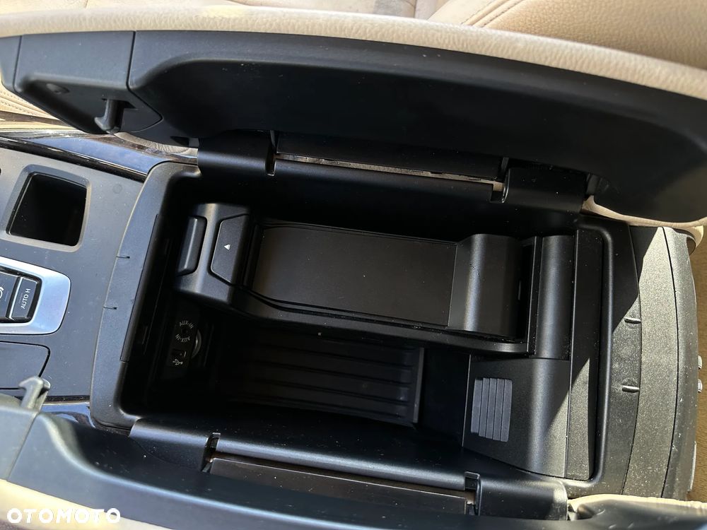 BMW X5 xDrive30d Sport-Aut - 24