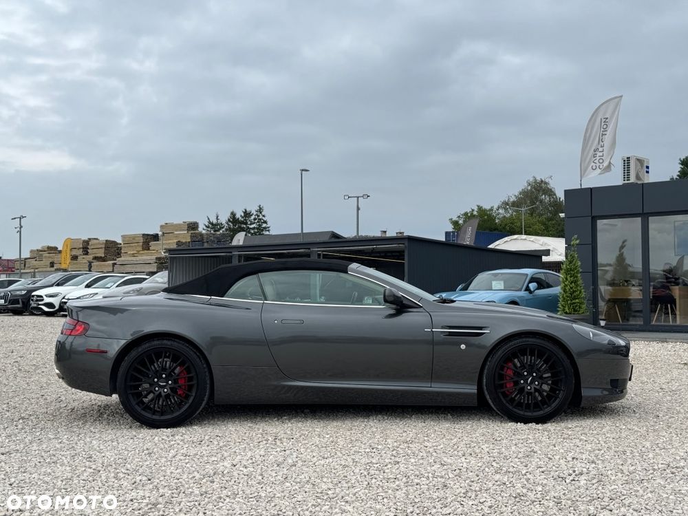 Aston Martin DB9 - 3