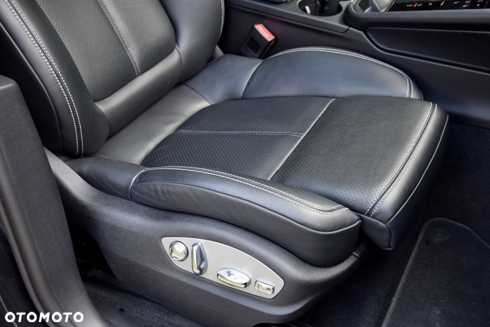Porsche Macan T - 16