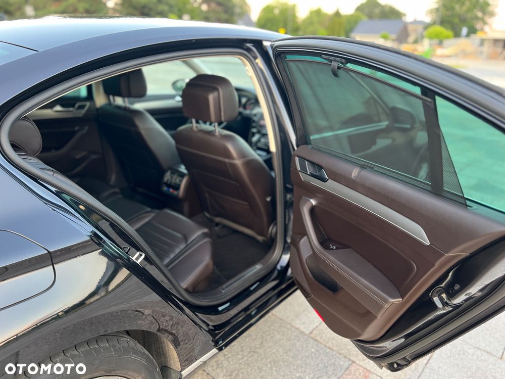 Volkswagen Passat 2.0 TDI BMT Highline DSG - 28
