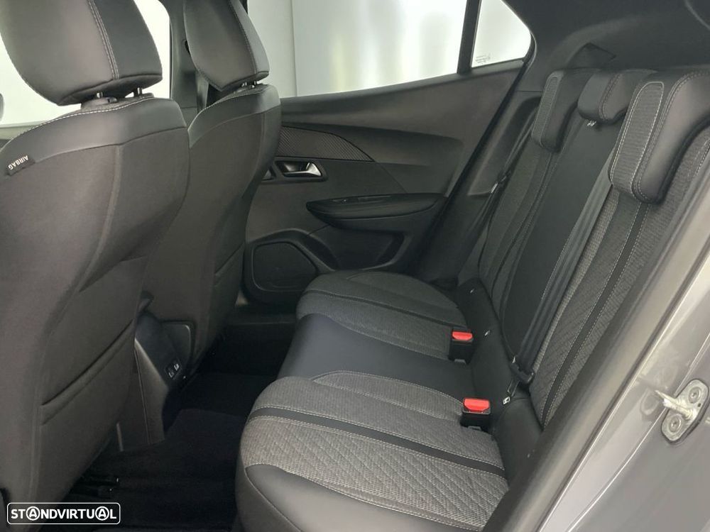 Peugeot 2008 1.2 Hybrid Allure e-DCS6 - 12