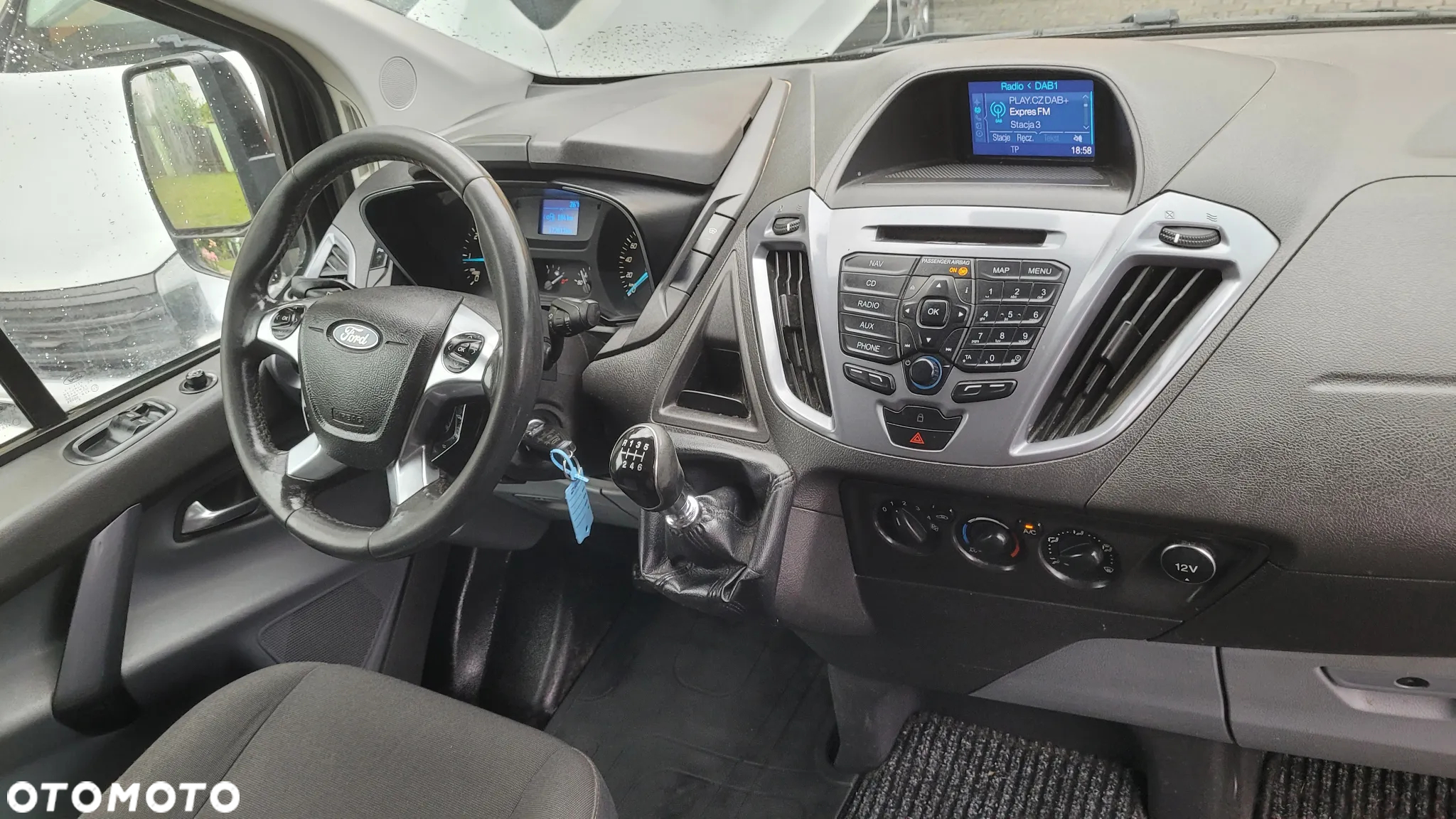 Ford TRANSIT CUSTOM LIMITED L2 2.2TDCI-155PS - 14