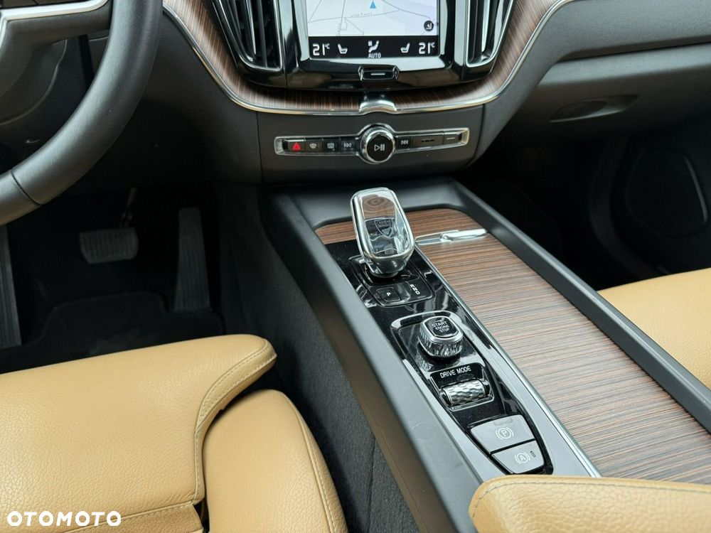 Volvo XC 60 B4 D Geartronic Inscription - 26