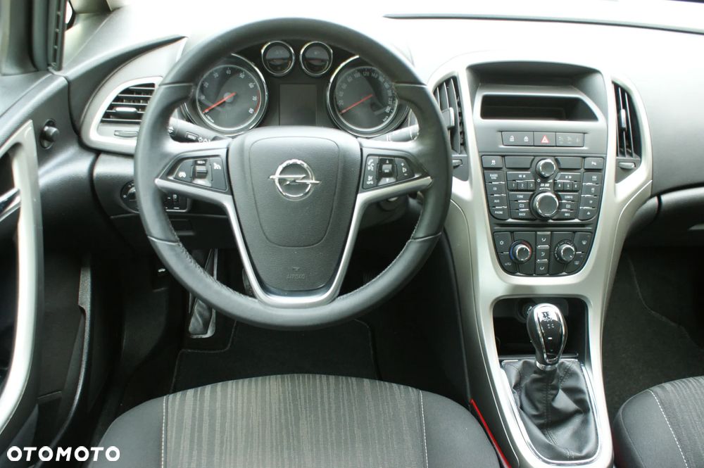 Opel Astra - 4