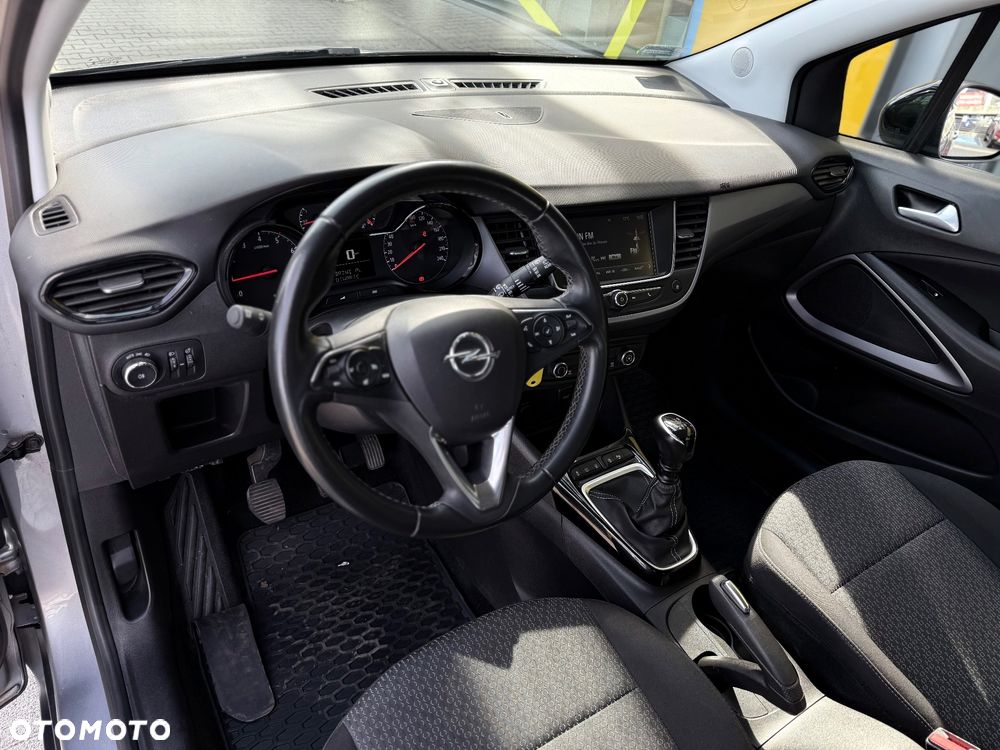 Opel Crossland X - 11