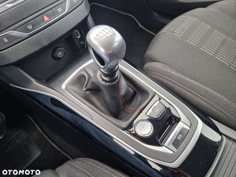 Peugeot 308 - 15