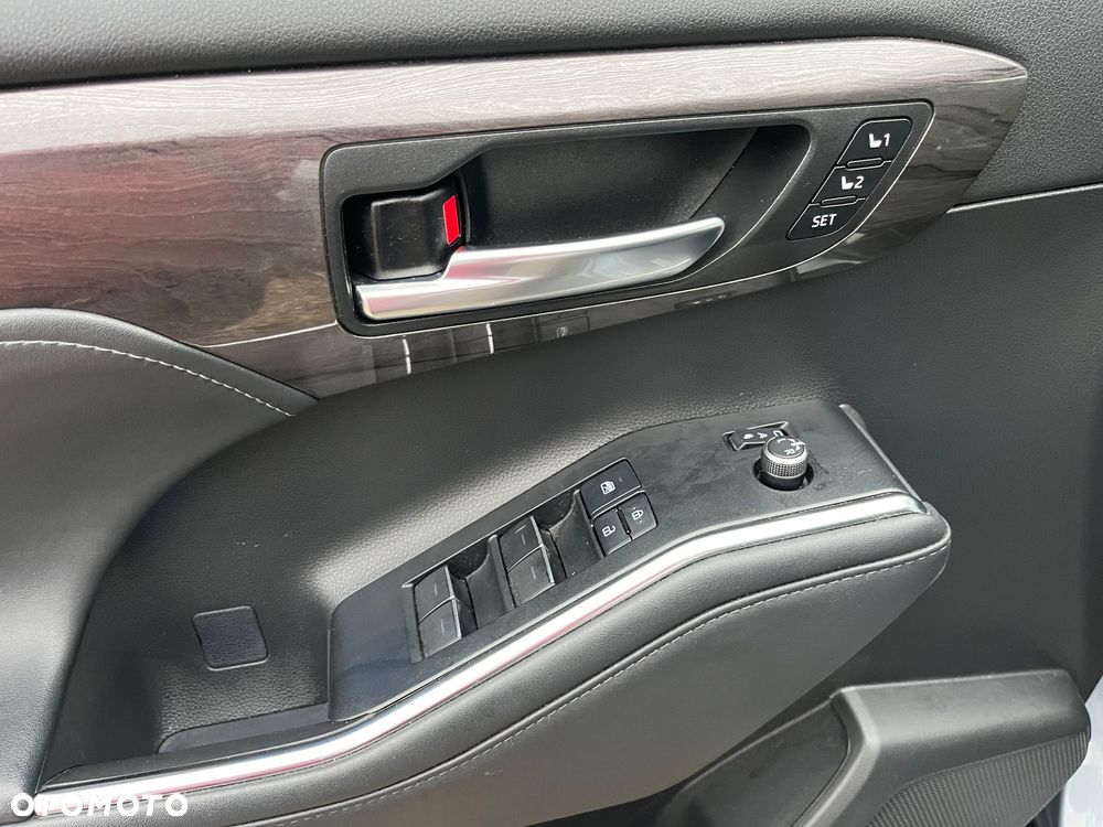 Toyota Highlander 2.5 Hybrid Executive - 39