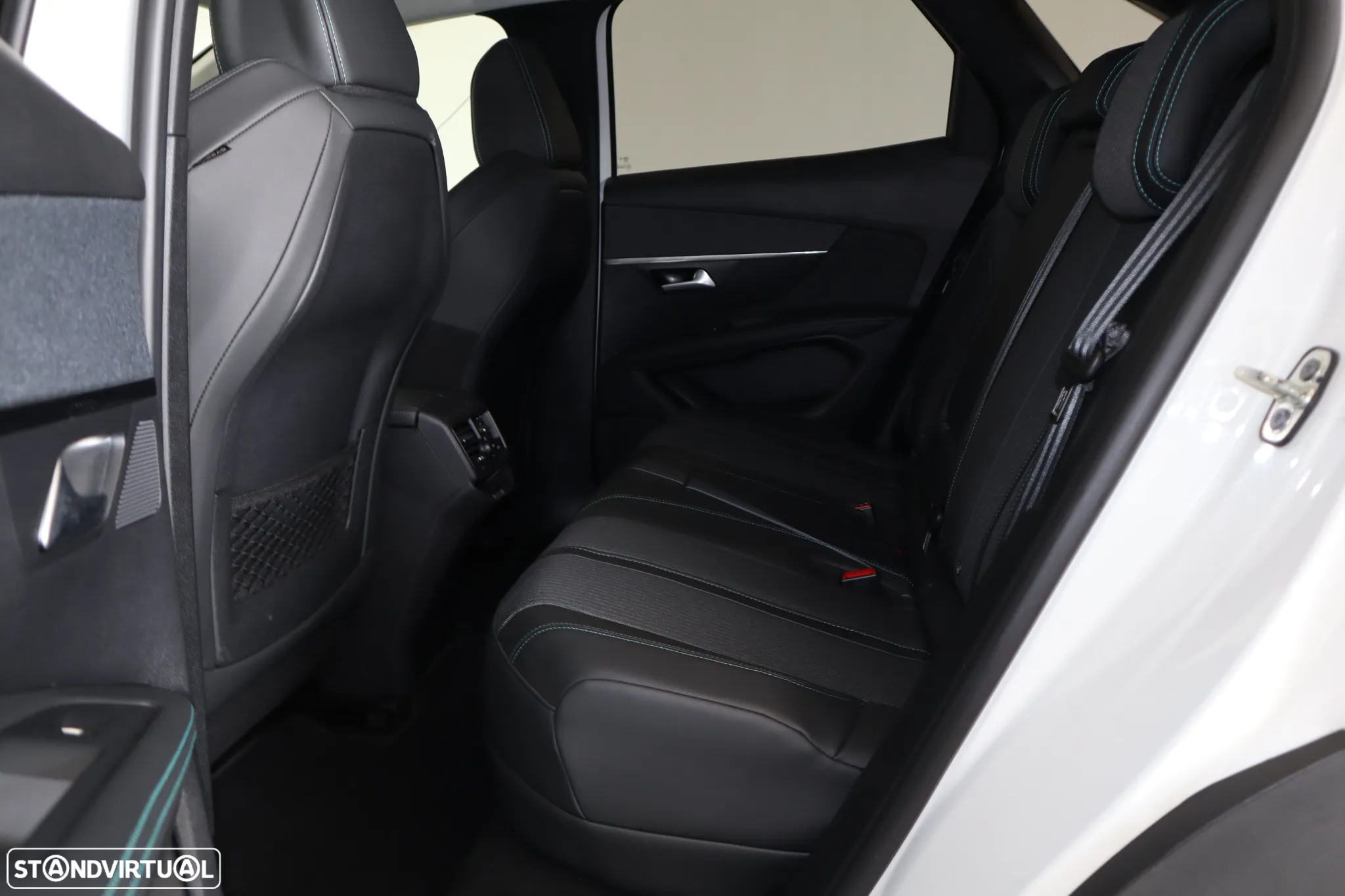 Peugeot 3008 1.6 Hybrid Allure Pack e-EAT8 - 10