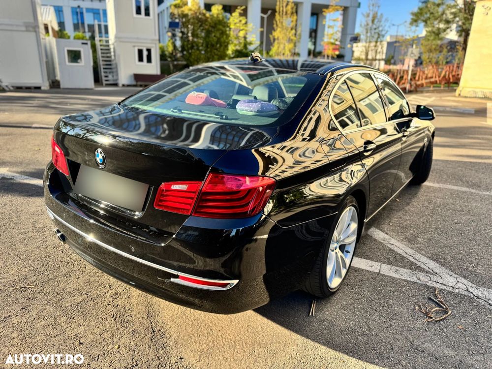 BMW Seria 5 530d xDrive AT - 15