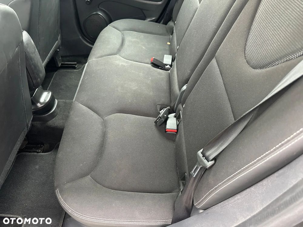 Renault Clio - 20