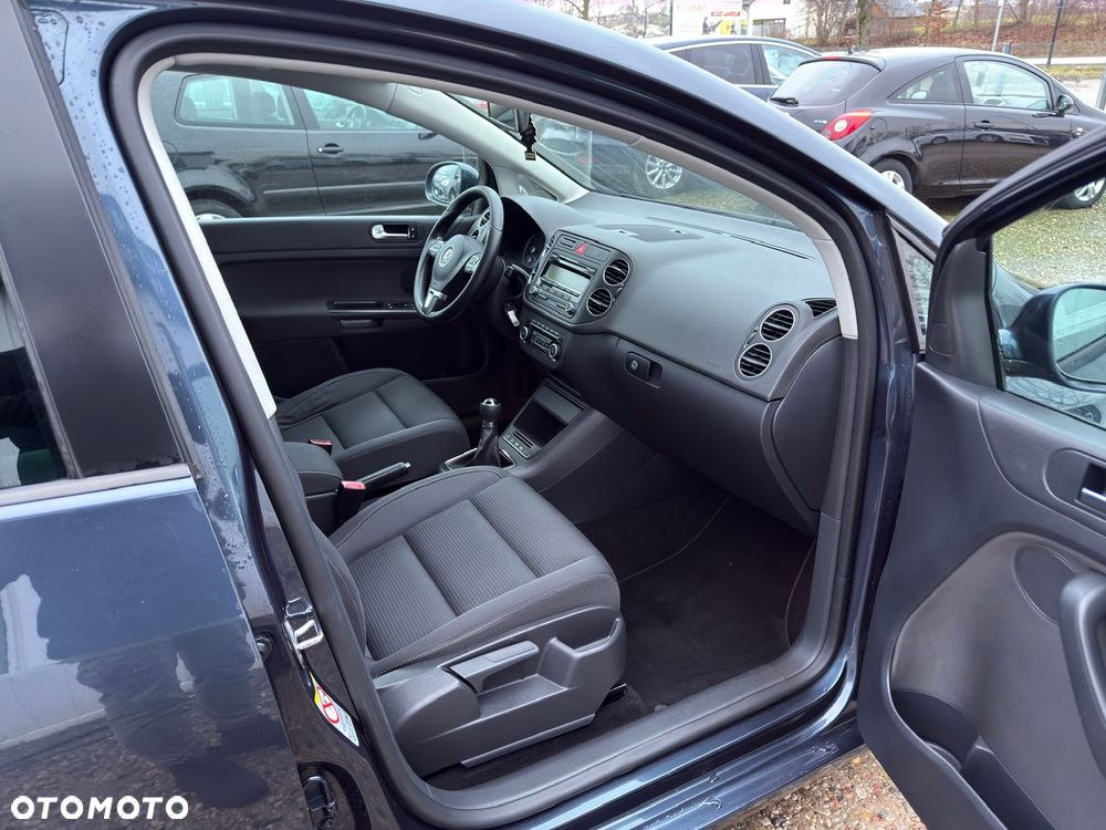 Volkswagen Golf Plus 1.6 TDI BlueMot Comfortline - 25