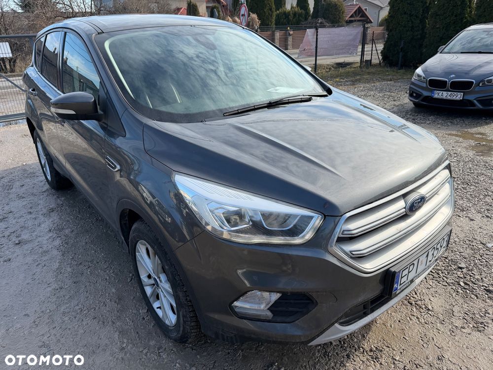 Ford Kuga 1.5 EcoBoost 2x4 Titanium - 10