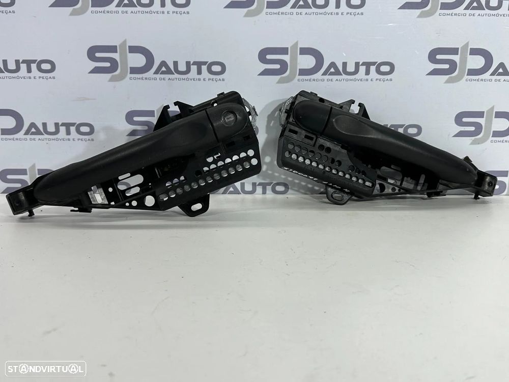 Puxador Exterior Frente / Trás Direito / Esquerdo - Renault Clio IV (2018) - 1