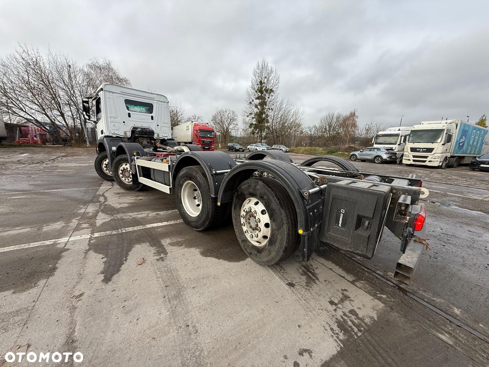 Mercedes-Benz Arocs 3240 8x2 • 3 osie skrętne • Euro 6 • 2018 rok - 14