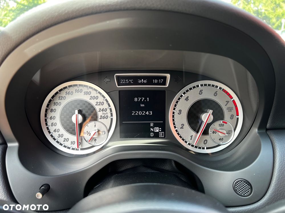 Mercedes-Benz Klasa A 250 7G-DCT AMG Line - 12