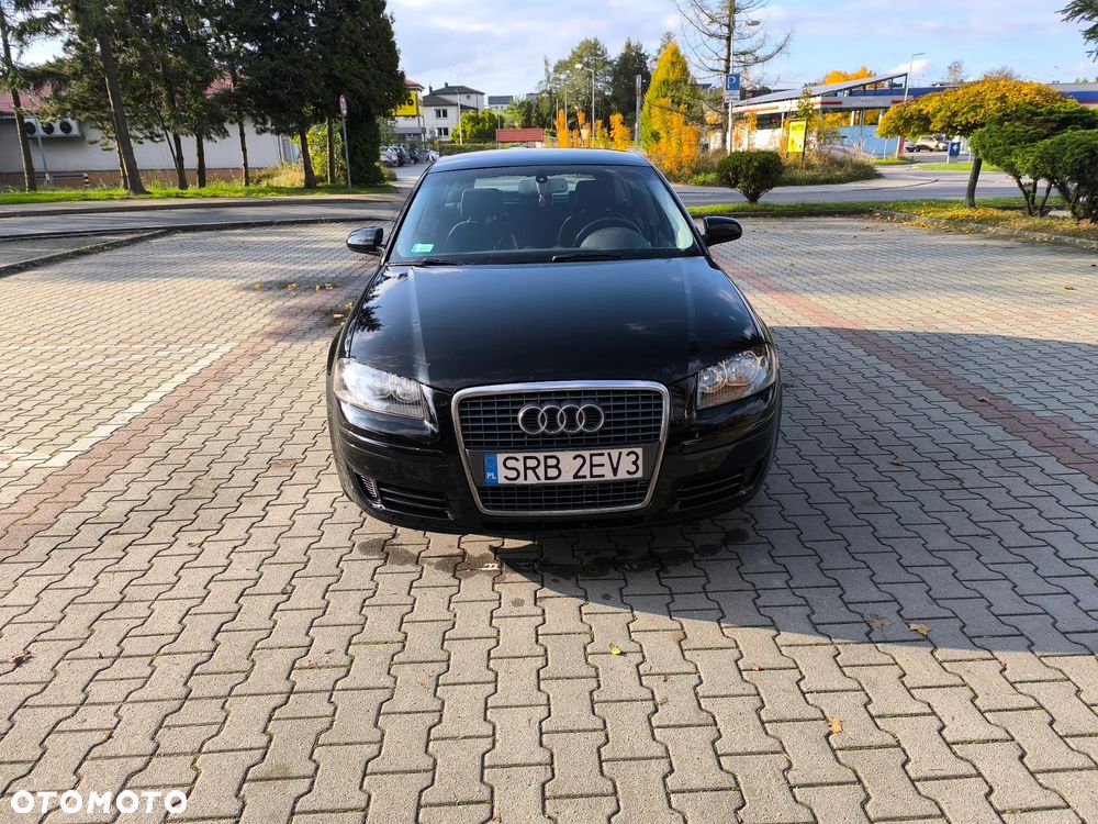 Audi A3 Sportback 2.0 TDI Ambiente - 4