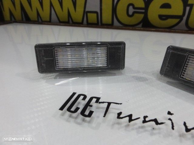 Suporte De Lâmpada De Matricula Com Led Branco Peugeot 106, 1007, 207, 308, 406, 407, 508, 607, 806, 4008, 5008, RCZ, Expert308 CC, 2008, 3008, Citroen Berlingo, C2, C3, C3 Pluriel, C4, C5, C6, C8 - 5